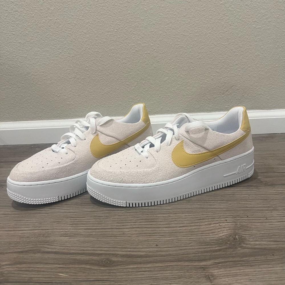 Nike Air Force 1 platforms
